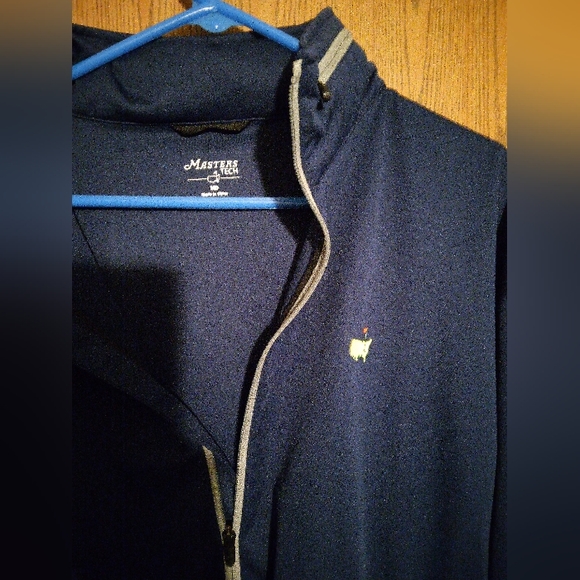 Masters Tech Windbreaker with Stowable Hood. - Picture 6 of 6